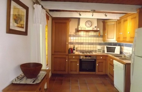 Pont-de-Buis-les-Quimerch Cottage | Idyllic Rural Retreat on Crozon Island - Rated 10/10