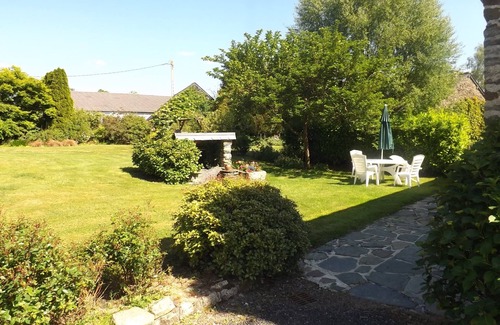Pont-de-Buis-les-Quimerch Cottage | Idyllic Rural Retreat on Crozon Island - Rated 10/10