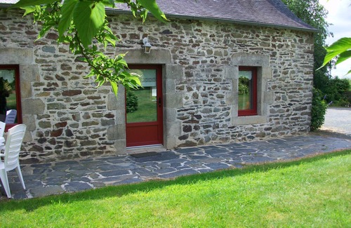 Pont-de-Buis-les-Quimerch Cottage | Idyllic Rural Retreat on Crozon Island - Rated 10/10