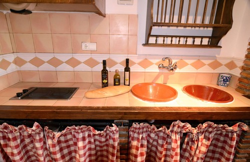 Campocamara Cottage | Serene Retreat in Sierra de Cazorla with Pool and Spa