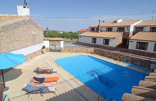 Campocamara Cottage | Serene Retreat in Sierra de Cazorla with Pool and Spa