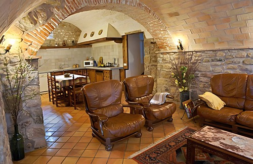 Camos House | Rural House 'La Torre De Dalt' with Mountain View, Private Pool and Private Terrace