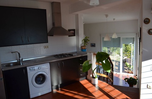 El Pinar Cottage | Relaxing Rural Retreat for Families with Ocean View & Pool