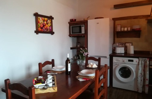 Icod de los Vinos House | Idyllic Rural House: Relaxation and Romance Awaits You