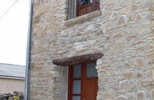 Romanzado Cottage | Rural House Ezkurraenea: Pet-Friendly Retreat for 5