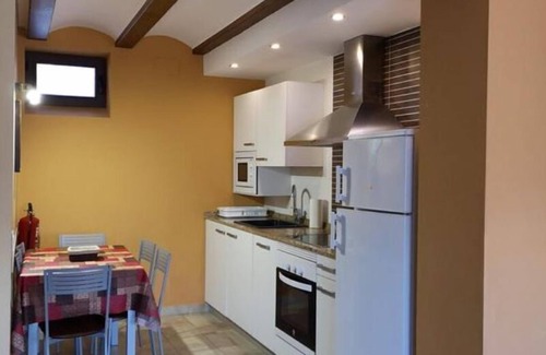 Cella House | Family-Friendly Rural Retreat in Teruel with Spa & Hot Tub