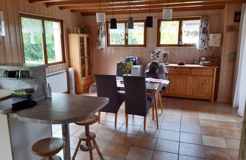 Ayse Ski Chalet | Guest Rated 10/10: Cozy Rural House with Pool and Spa