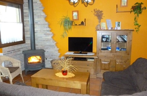 Galdeano Villa | Family-Friendly Rural House in Navarra with Pet Amenities