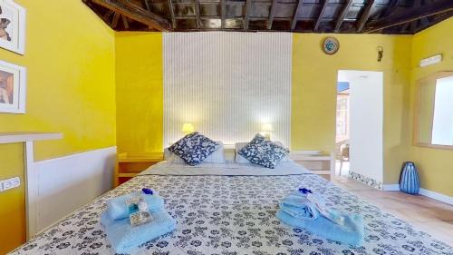 Valle de Guerra Villa | Idyllic Rural Retreat with Pool & Breakfast in Tenerife