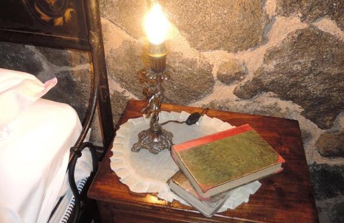 Solicchiata House | Rated 10/10: Family-Friendly Rural House Etna Retreat
