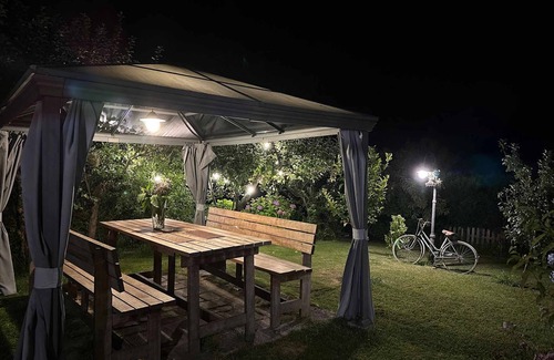 Santa Cristina de Cobres House | Idyllic Rural House in Pontevedra with Pool & Garden