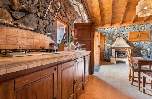 La Vera Villa | 'Rural House Tenerife Relax' with Sea View, Private Terrace and Wi-Fi
