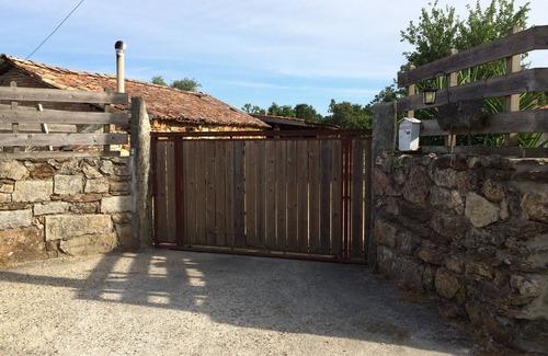 Tomino Cottage | Delightful Rural House with Enclosed Farm & Outdoor Grill