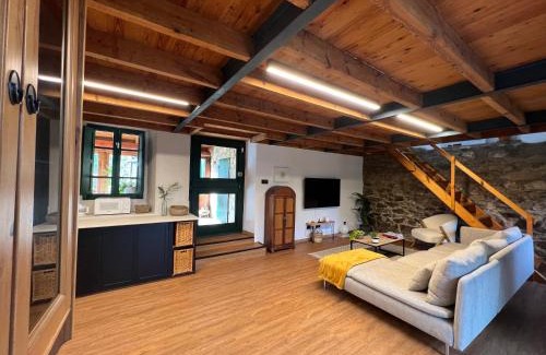 Callobre House | Discover Rural Lambre: Guest Rated 9/10 & Family-Friendly