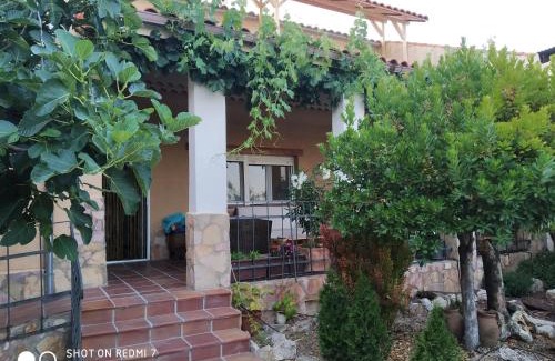 Villar de Olalla House | Oceanfront Retreat at Rural Olalla with Pool & Pet-Friendly