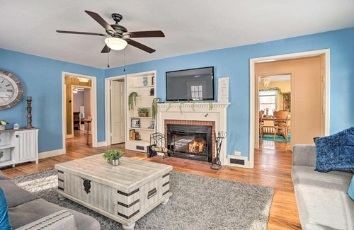 Minetto House | Rural Oswego Cottage on 50-Acre Orchard and Farm!
