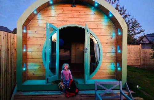 Garway House | Cozy Rural Pod House: Pet-Friendly Retreat with High Ratings