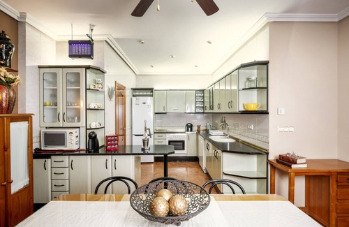 Baeza Cottage | Discover Mari Carmen: Pet-Friendly Retreat with Pool & Spa