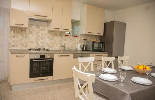 Oklaj Villa | Discover Rural Villa Olive Krka: Family-Friendly Retreat