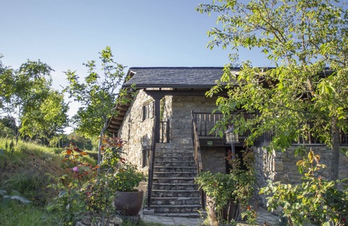 Carucedo Cottage | Discover Ruralmédulas Las Medulas - Family-Friendly Retreat