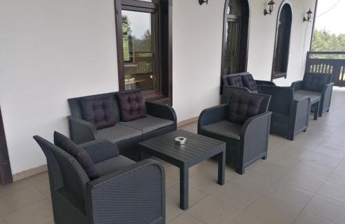 Razlog Hotel | Rusaliite Adventure House: Oceanfront Retreat for Families