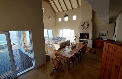 Kouga House | Pet-Friendly Rusenvrede Self Catering – Guest Rated 10/10