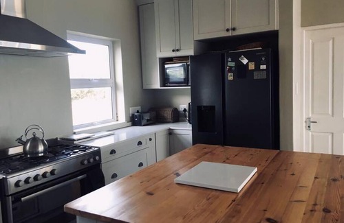Kouga House | Pet-Friendly Rusenvrede Self Catering – Guest Rated 10/10