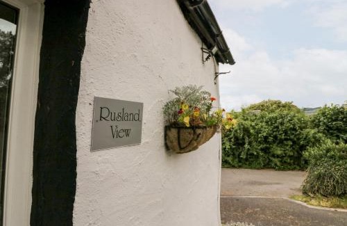 Penny Bridge House | Relax at Rusland View: Pet-Friendly 4-Star Retreat