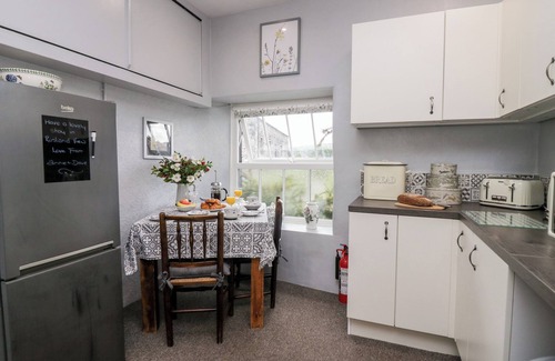 Penny Bridge Cottage | Discover Rusland View: Pet-Friendly Cottage Retreat