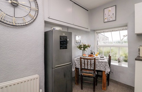 Penny Bridge Cottage | Discover Rusland View: Pet-Friendly Cottage Retreat