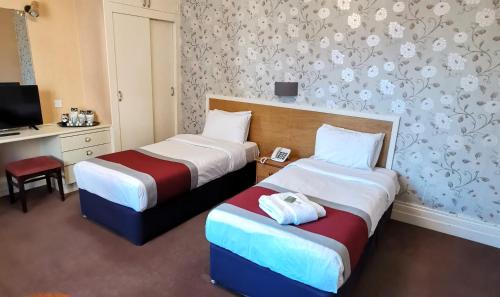 Royal Tunbridge Wells Hotel | Family-Friendly Russell Hotel with Restaurant & Great Reviews