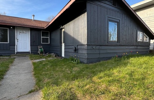 Airport Heights Community Council House | Russian Jack B Soothing house with WiFi in Anchorage