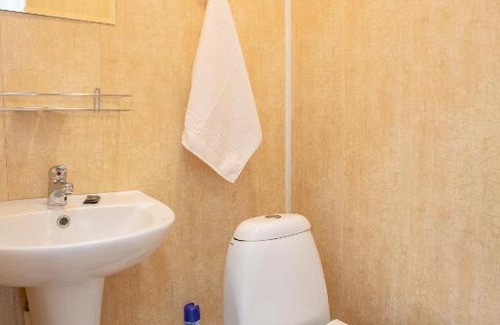 Rostov Hotel | Budget-Friendly Russkoe Podvorie with Breakfast & Hot Tub