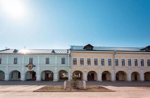 Rostov Hotel | Budget-Friendly Russkoe Podvorie with Breakfast & Hot Tub