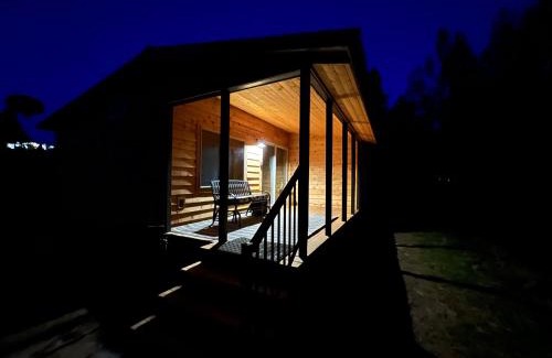 Valley House | Charming Cabin Retreat at New Waitts Lake Resort