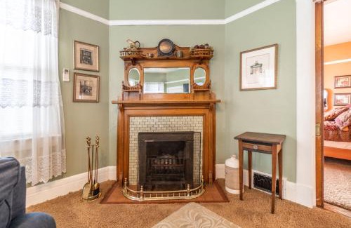 Downtown Reno Apartment | Pet-Friendly 2-Bedroom Retreat Steps from Downtown
