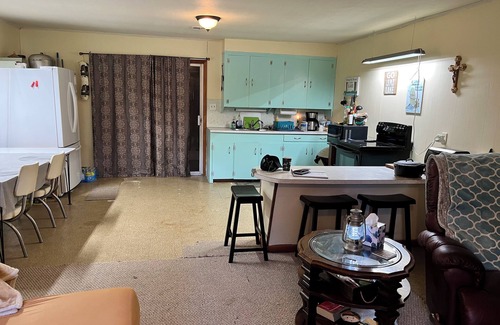 Bronson Cabin | Rustic 2BR/2BA cabin with AC, WiFi near Sam Rayburn Lake and San Augustine Park