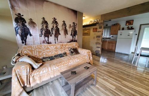 Clendenin Other | Unforgettable Retreat in Classic West Virginia Mountains