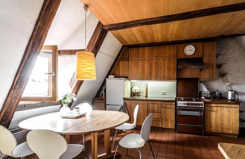 Old Town Apartment | Cozy Refuge in Riga: Pet Friendly with Spa & Kitchen