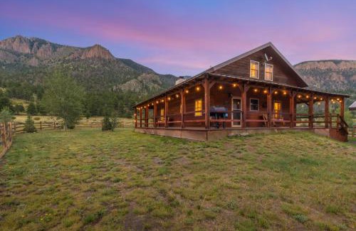 South Fork House | Cozy Cabin Retreat: Family-Friendly Getaway Awaits