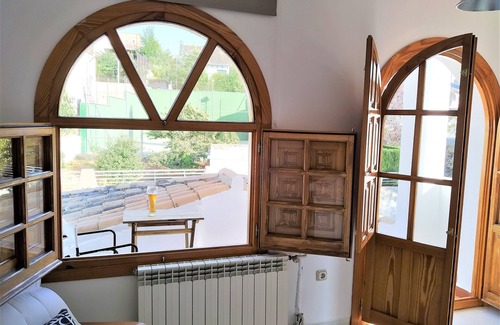 Barrio de la Vega Cottage | Unique Rustic House Museum with Pool & BBQ for Your Stay