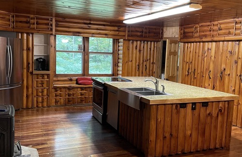 Croghan House | Rustic Adirondack Retreat by French Pond with Beach Access