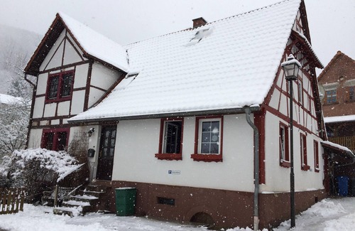 Nothweiler House | Cozy Frame House Retreat in the Heart of Palatinate Forest