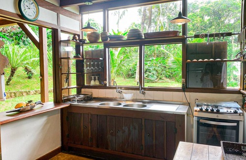Picinguaba House | Seaside Hideaway with Pool, Restaurant & Spa Amenities