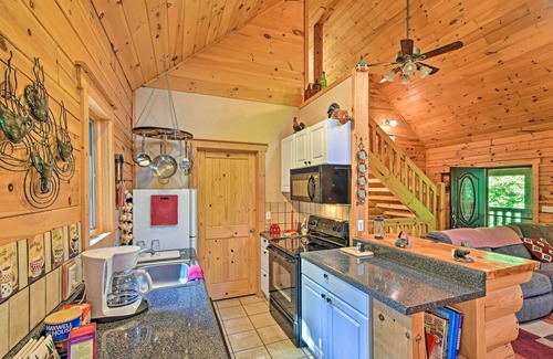 Andrews Cottage | Cozy Andrews Cabin Retreat with Deck and Fire Pit