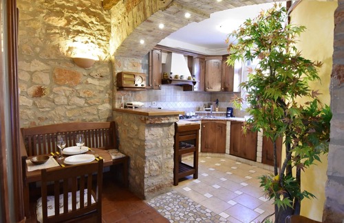 Umag Apartment | Charming Umag Apartment with Ocean View & Garden Access