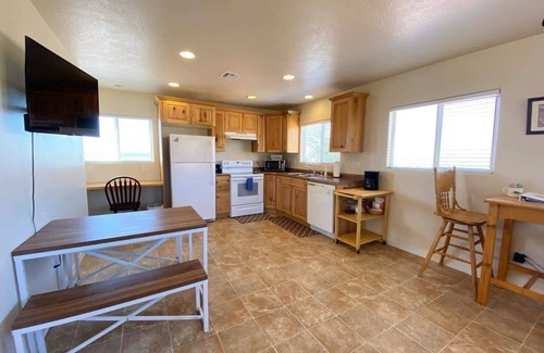 Kanab Apartment | Pet-Friendly Kanab Barn Loft House on Expansive 40 Acres
