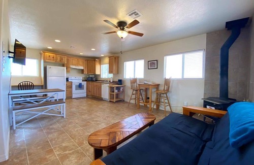Kanab Apartment | Pet-Friendly Kanab Barn Loft House on Expansive 40 Acres