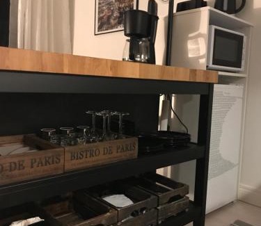 Kallio Apartment | Chic Black and White Studio - Rated 9.2/10 for Comfort