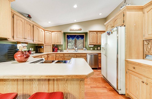 Blackhawk House | Tranquil Black Hills Retreat with Hot Tub and Sauna